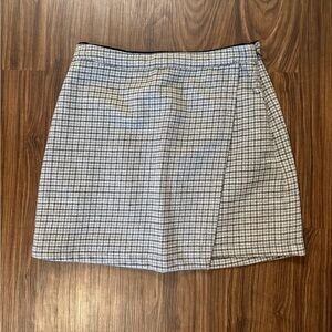 Abercrombie & Fitch Black and White Mini Skirt